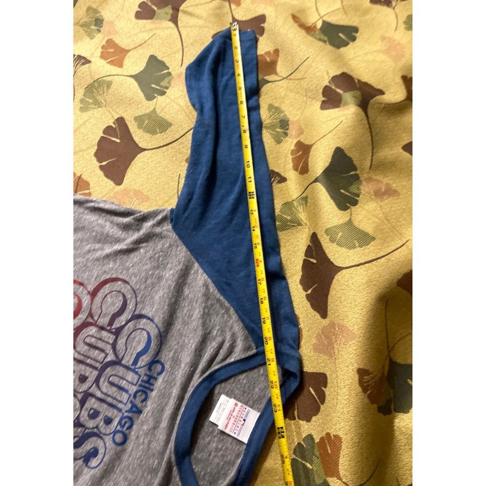 2011 Chicago Cubs 3/4 Sleeve Gray and Blue T-shirt Graphic Print Genuine Merch - Picture 6 of 8